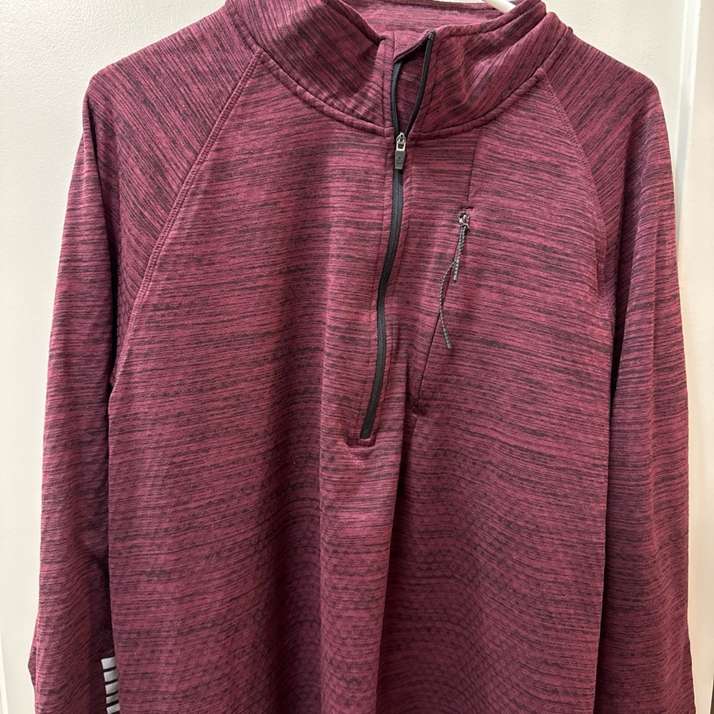 Men's Zip-Up Sweater in Maroon. Large.